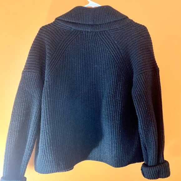 Woman’s Banana Republic Black open front cardigan sweater size medium - Picture 2 of 4